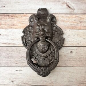 Vintage Cast Iron Devil Face Door Knocker – Gothic Entrance Door Knocker, Antique Style Heavy Duty Front Door Hardware, Rustic Medieval Home Decor