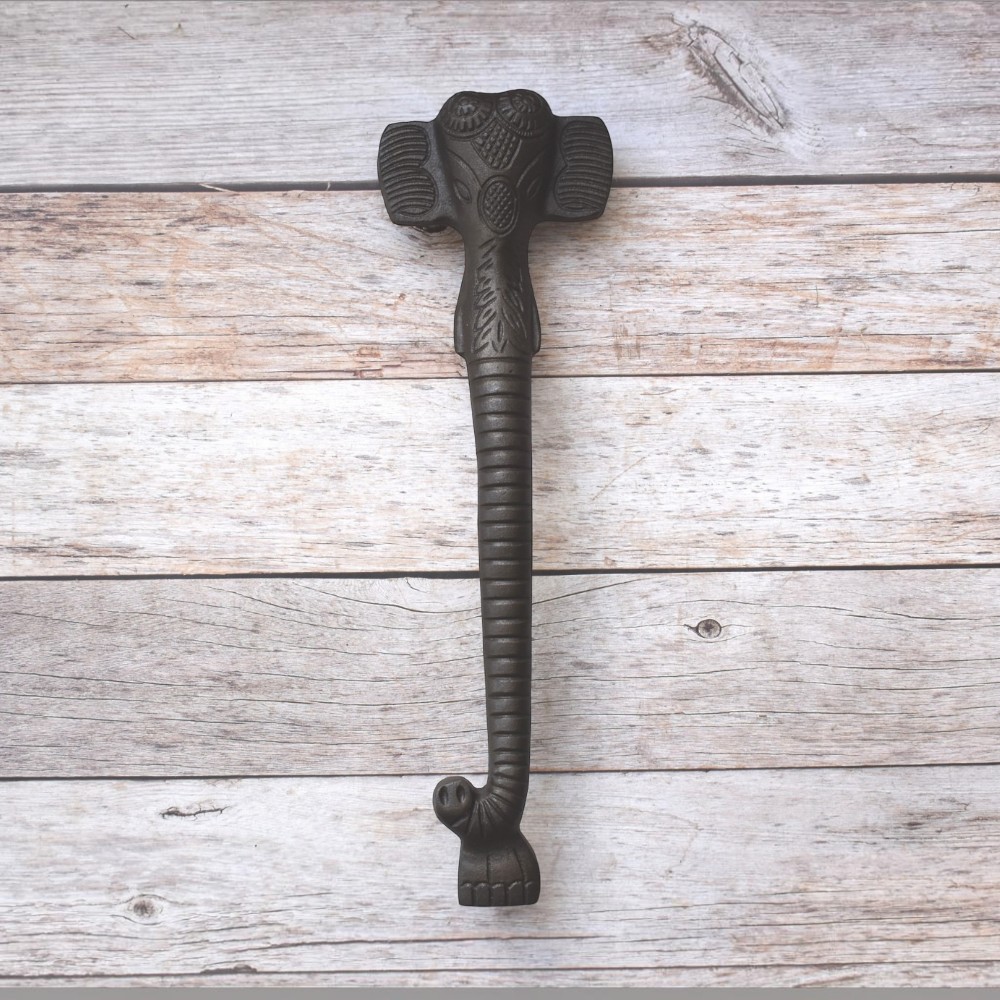 Decorative elephant trunk cast iron door handle with antique black finish for barn doors, cabinets, wardrobes, gates, and rustic farmhouse furniture.