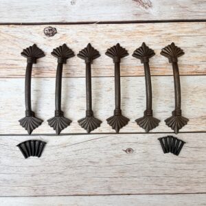 cast iron pull handle, fan shape door handle, spear top hardware, black rustic barn door pulls, antique cabinet handle, gothic fleur de lis, farmhouse gate pull, matte black drawer handles, heavy duty iron, decorative metal pulls, retro wardrobe handles, solid metal cabinet hardware, vintage chest drawer pull, rustic drawer grips