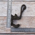 Set of 6 vintage cast iron swan wall hooks with antique dark finish for coats, hats, bags, keys, and rustic home décor.