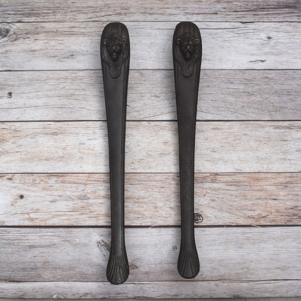 Vintage Lion Head Pull Handles Long Decorative Antique-Style Hardware Perfect for Doors, Cabinets & Furniture